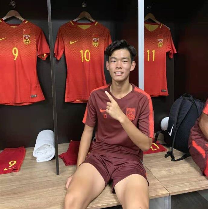 鮑盛鑫破門、何小珂點(diǎn)射，中國U21國足2-0擊敗伊朗U20